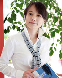 Yi-wen Yu Yi-wen Yu