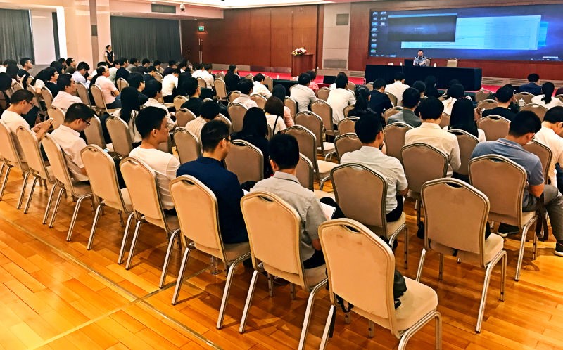 新员工入职培训讲师的开场白怎么样比较好?