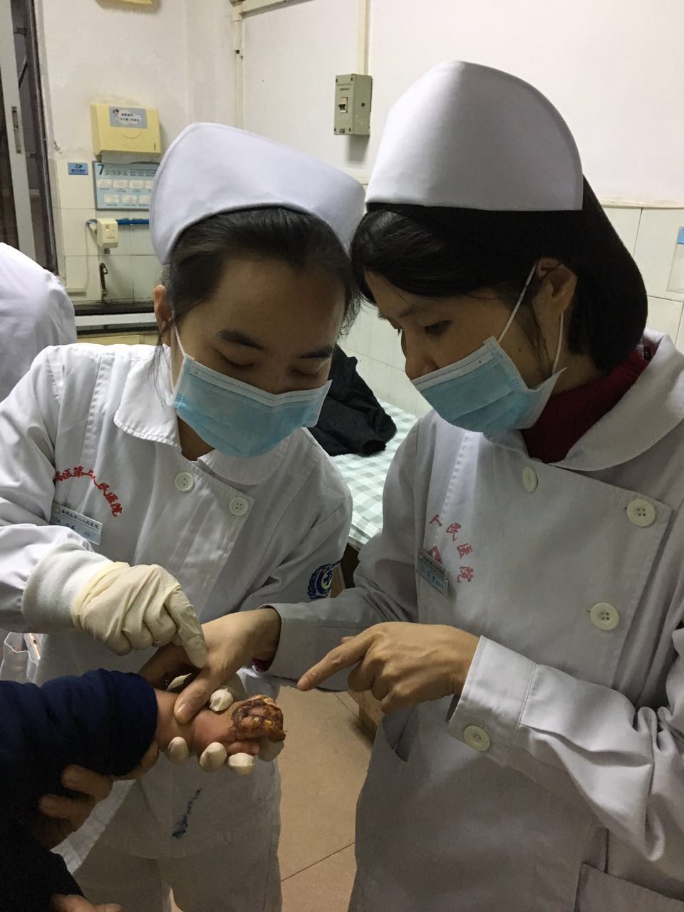 你的名字，叫南丁格尔