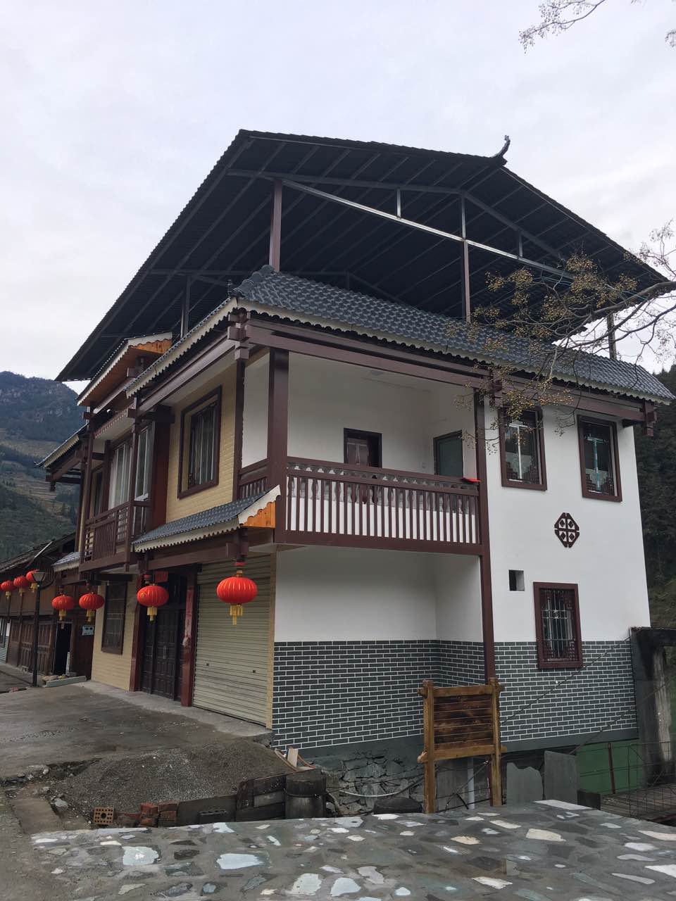 农村别墅雨棚效果图