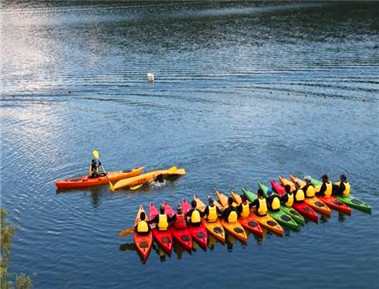 水上皮划艇大赛|成都一日游团建活动【 探索之旅大型团建活动专家】