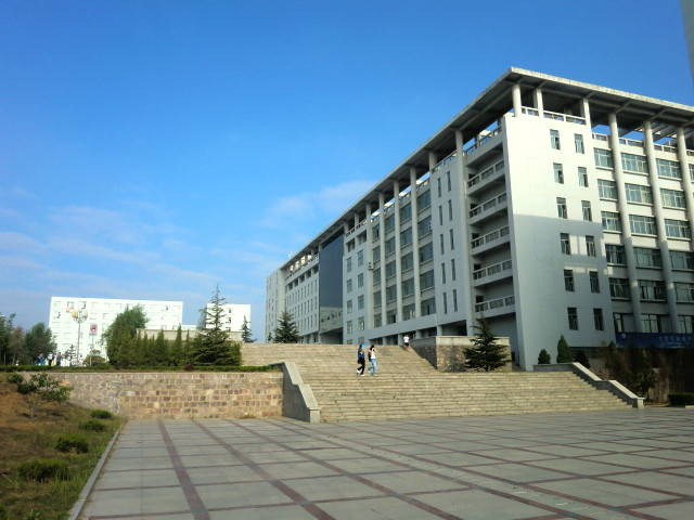 校园风景 - 校园风采 - 青岛工学院