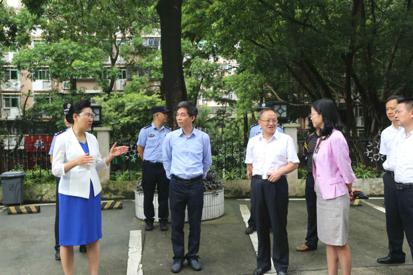 市统战部林洁部长莅临深圳堂视察指导工作