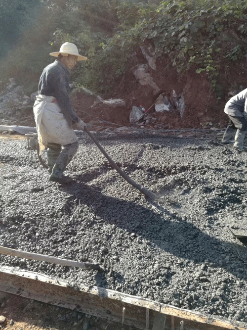 王家坪镇湖田垭居委会水泥砼路面工程