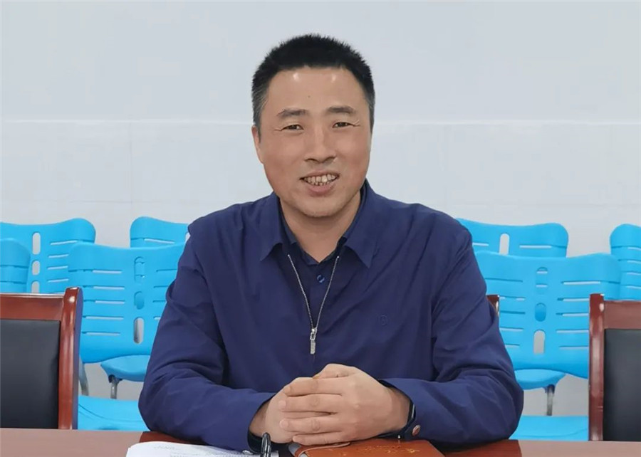 课题主持人,校长李望雄从课题提出,理论依据,课题界定,研究目标