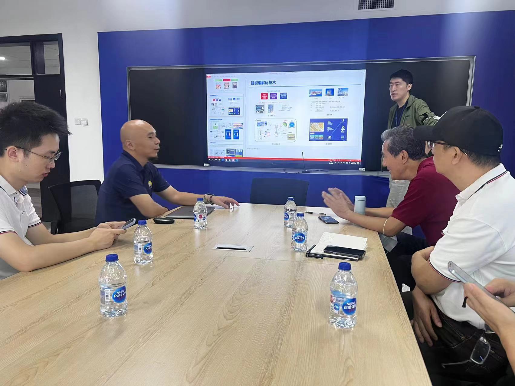 北斗博陽團隊參訪上海工程大人工智能產業研究院