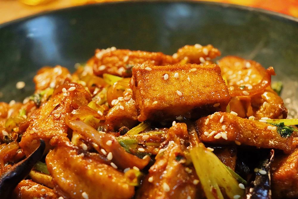 響油豆腐干鍋雞翅