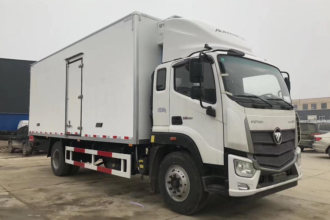 福田欧马可9.6米冷藏车 福田欧马可9.6米冷藏车