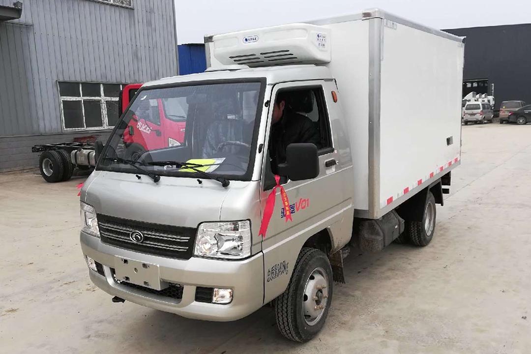 福田驭菱2.9米蓝牌冷藏车 福田驭菱2.9米蓝牌冷藏车