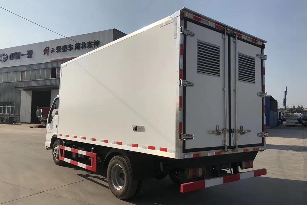 五十铃100P4.2米蓝牌冷藏车 五十铃100P4.2米蓝牌冷藏车