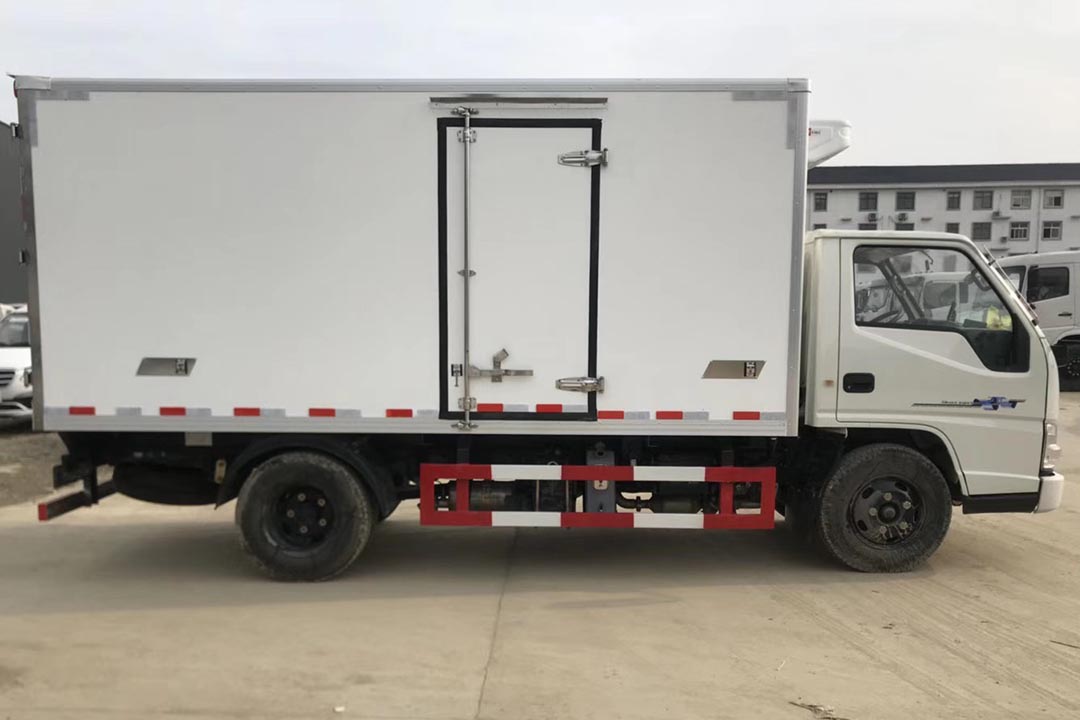 江铃顺达4.2米蓝牌冷藏车 江铃顺达4.2米蓝牌冷藏车
