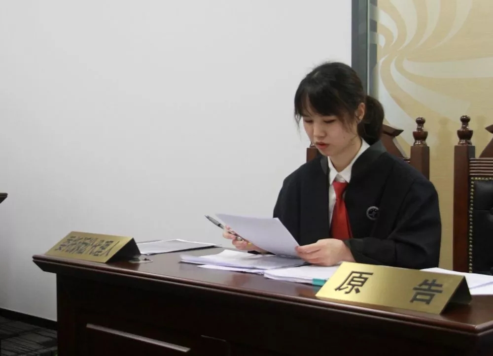 雄远动态| 模拟案件审理 感受法庭风采