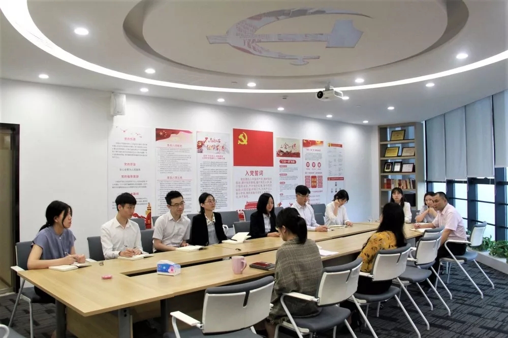 雄远动态| 模拟案件审理 感受法庭风采 雄远动态| 模拟案件审理 感受法庭风采