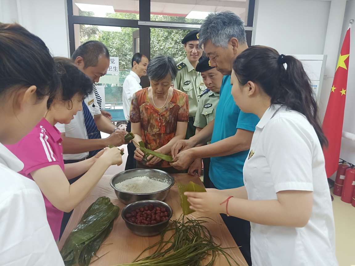 粽叶飘香过端午 浓情满满过佳节