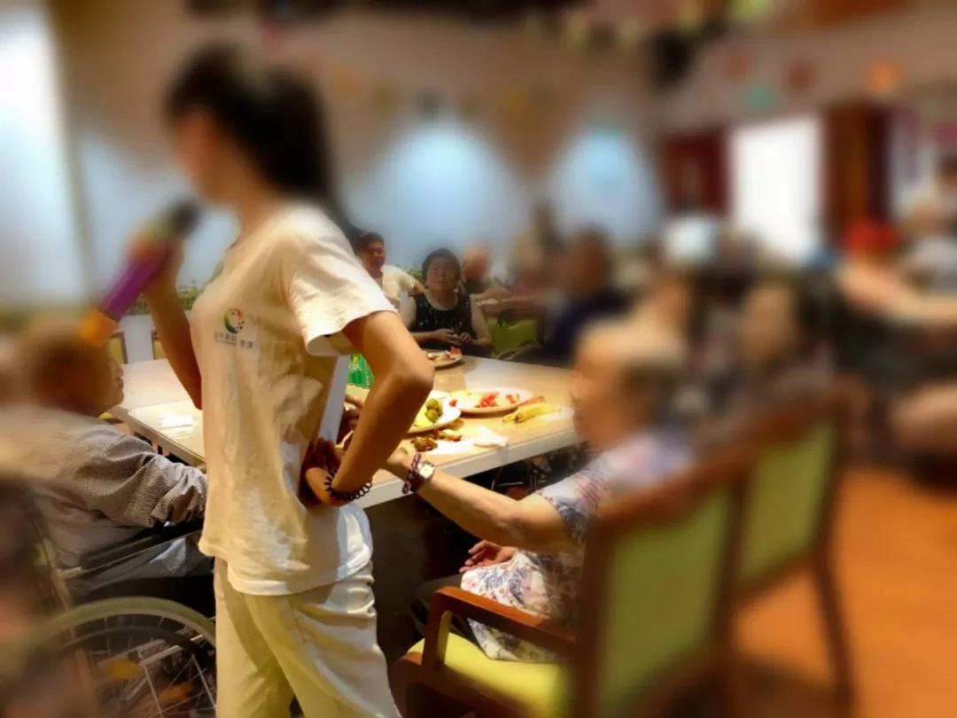 难忘端午:巧手包粽 无论咸甜 不如相守 难忘端午:巧手包粽 无论咸甜 不如相守