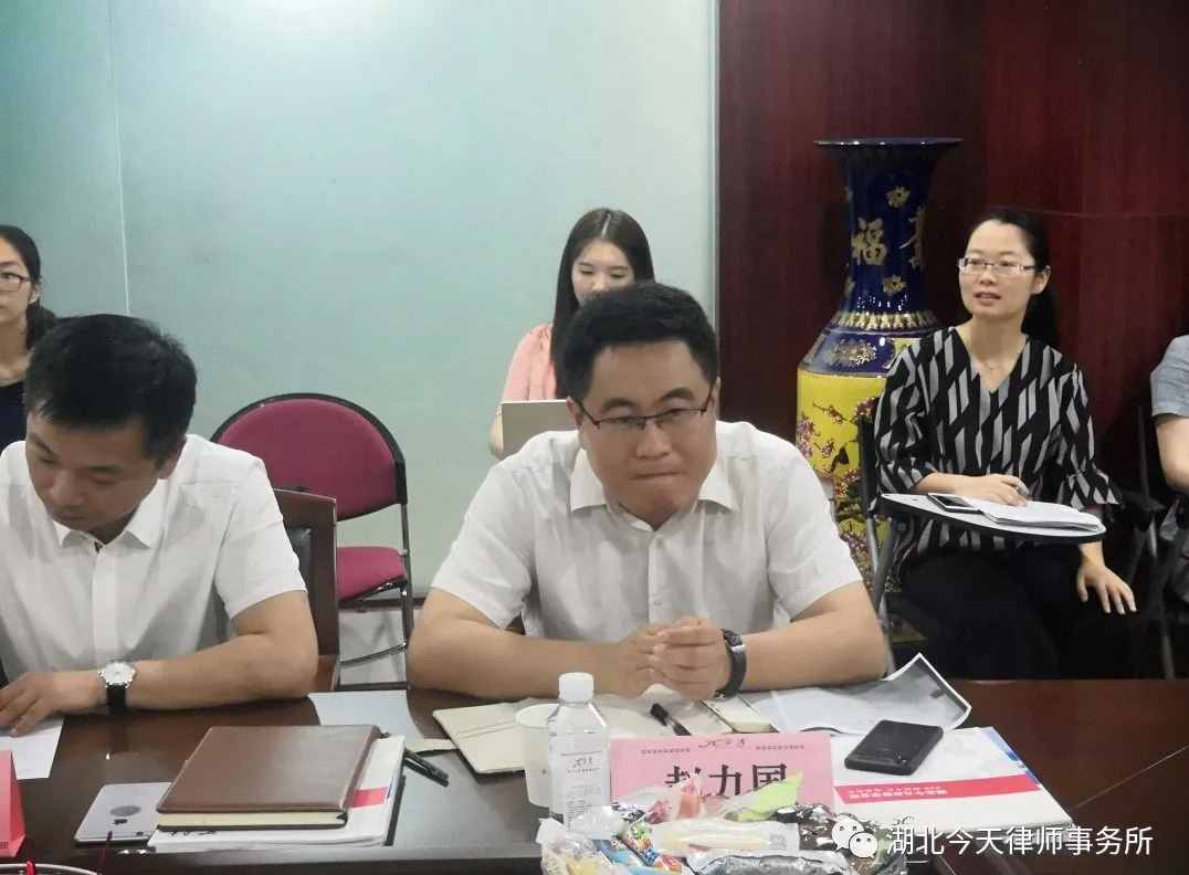 如何成为德法兼修的卓越律师——今天大讲堂之法科学子走进律所实践教学活动 如何成为德法兼修的卓越律师——今天大讲堂之法科学子走进律所实践教学活动