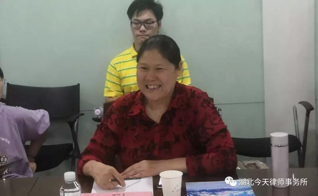 如何成为德法兼修的卓越律师——今天大讲堂之法科学子走进律所实践教学活动 如何成为德法兼修的卓越律师——今天大讲堂之法科学子走进律所实践教学活动
