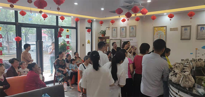 佑康经络高新区店一周岁啦 佑康经络高新区店一周岁啦