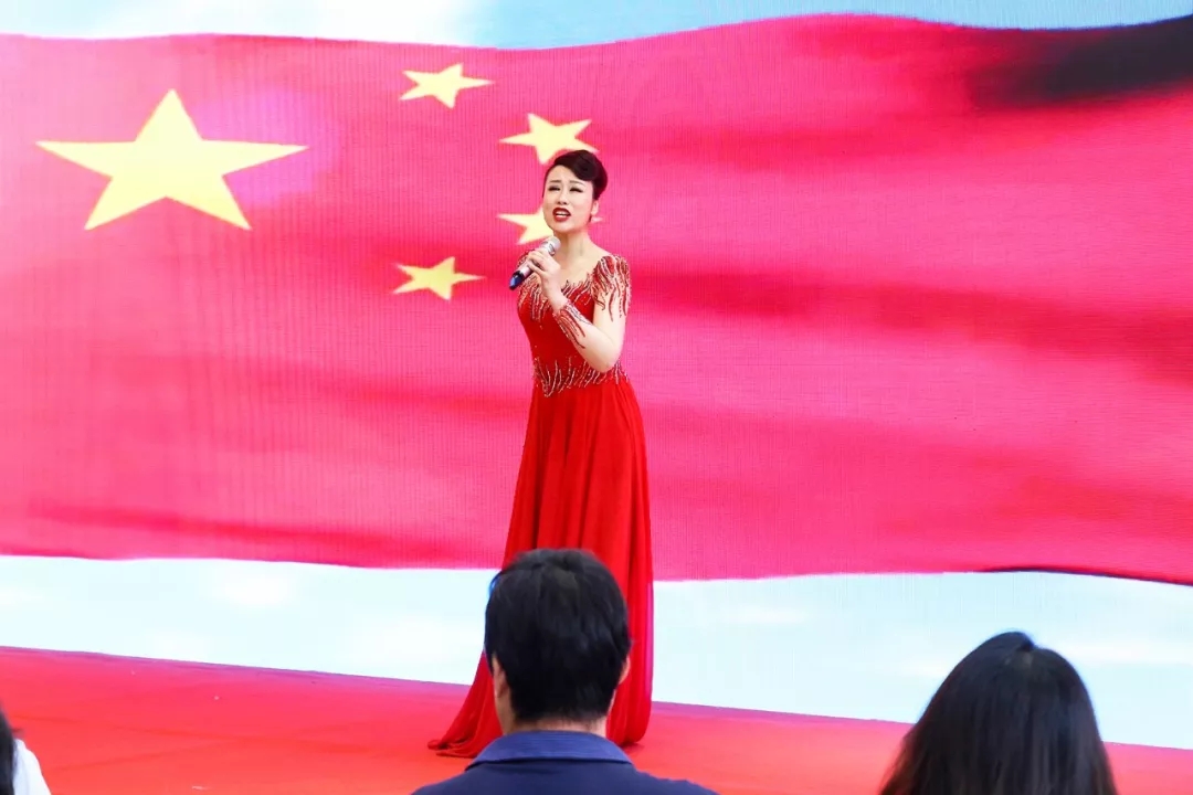 热烈庆祝大中原国际汽车城吉展红旗体验中心盛大开业! 热烈庆祝大中原国际汽车城吉展红旗体验中心盛大开业!