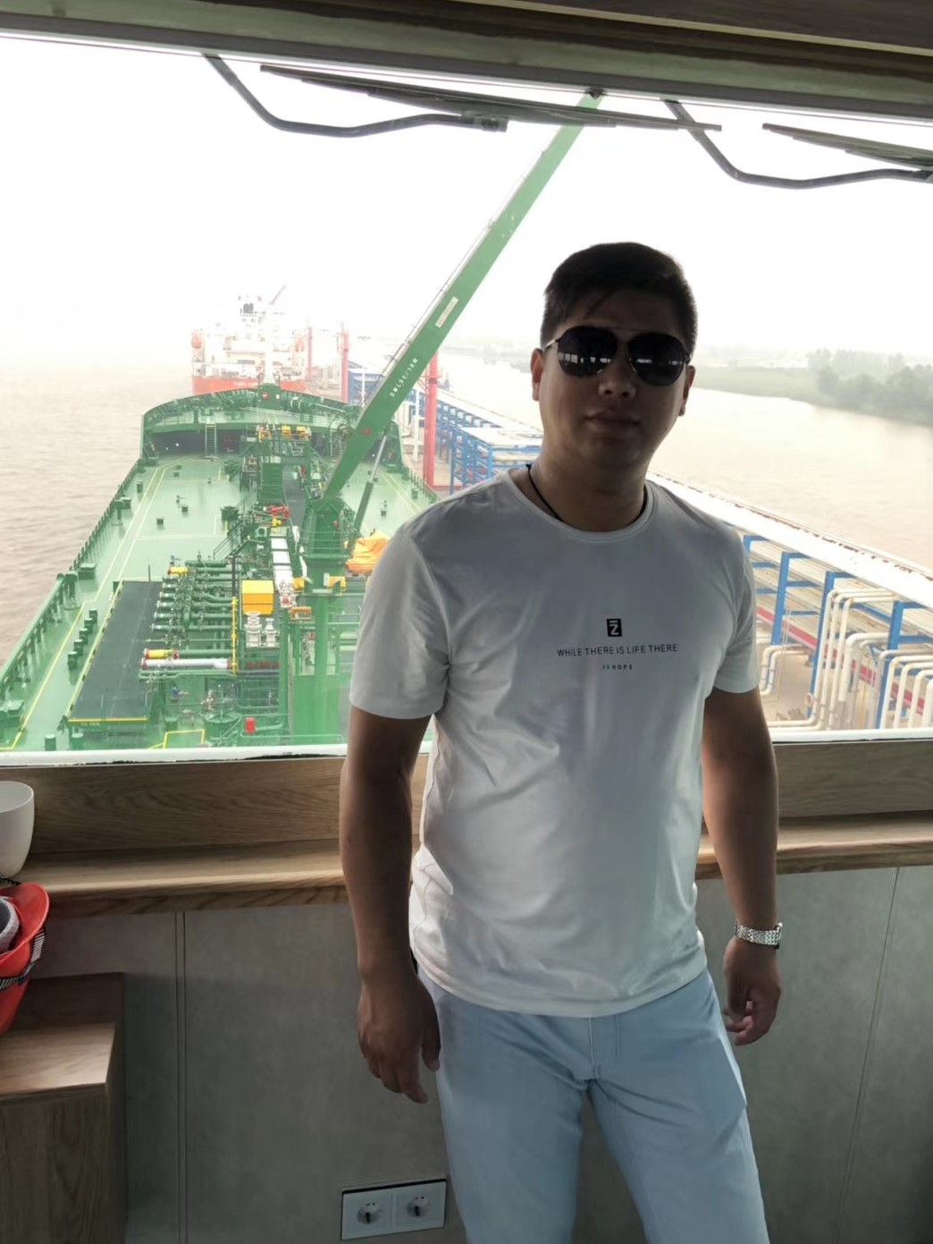 液体船-泰州港装货出港