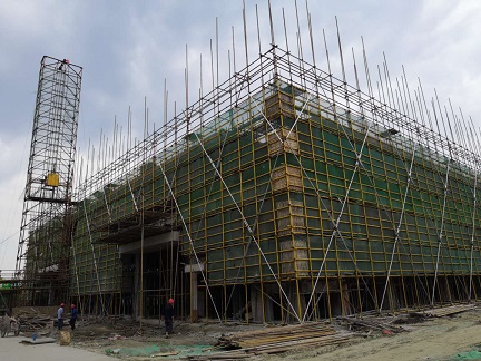 工厂扩建工程在顺利进行