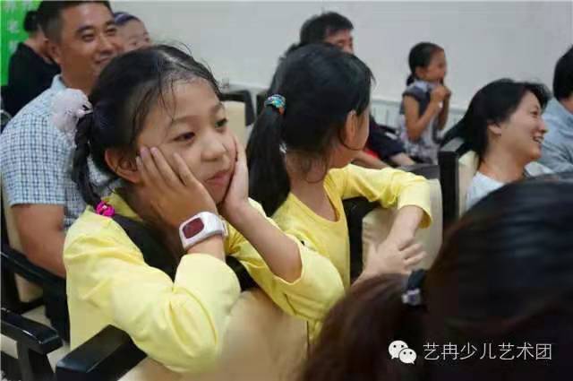 公益先行,艺冉中心、笑动百华剧场走进龙振养老院 公益先行,艺冉中心、笑动百华剧场走进龙振养老院