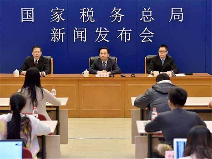 公司收入进入法人、股东以外的个人账户,同样危险! 公司收入进入法人、股东以外的个人账户,同样危险!