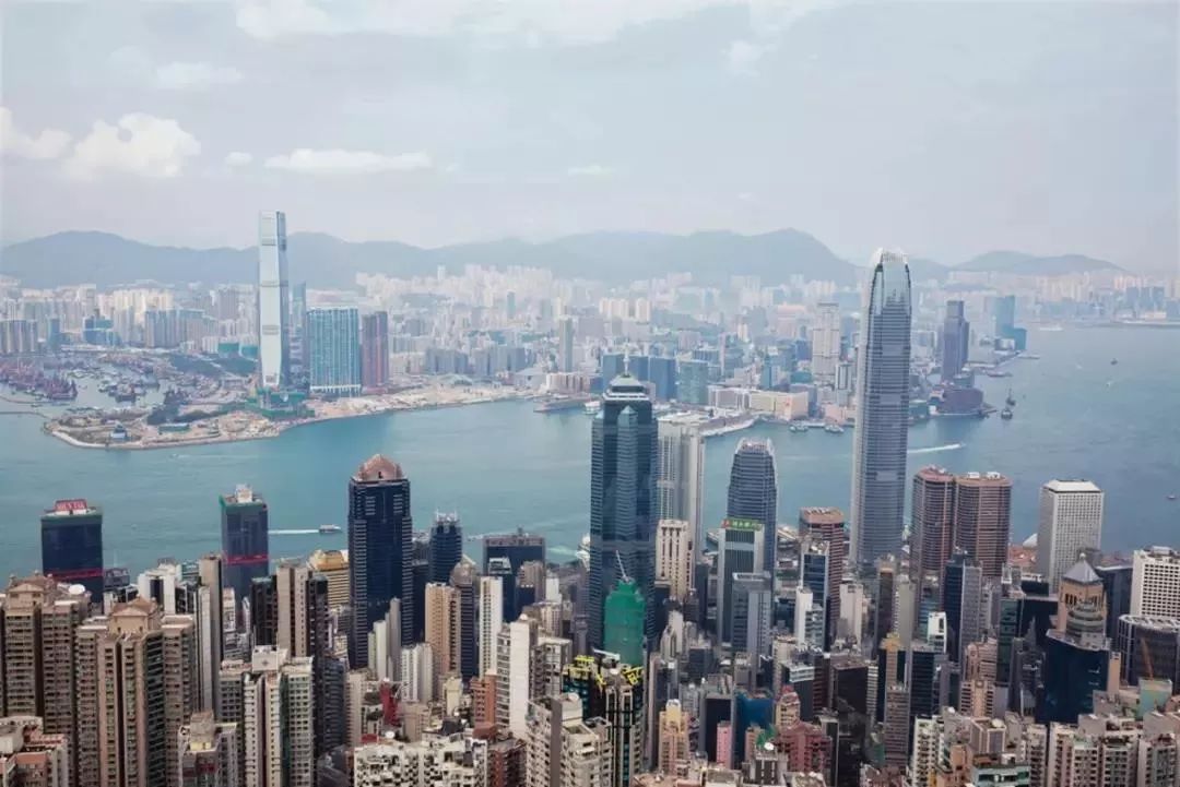 《空中留学工作室》第十三期 | 针对应届高考毕业生的香港留学方案 《空中留学工作室》第十三期 | 针对应届高考毕业生的香港留学方案