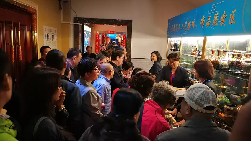 助推北京“夜间经济”,梦幻景泰蓝夜场文化体验季火爆开启 助推北京“夜间经济”,梦幻景泰蓝夜场文化体验季火爆开启