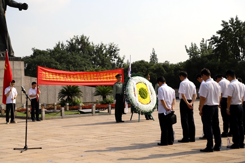 集團(tuán)開(kāi)展“不忘初心，牢記使命”主題教育現(xiàn)場(chǎng)學(xué)習(xí)活動(dòng)