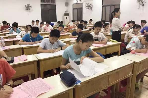 新初一,让我来探探你的底|荆楚潮秋季新生能力诊断开启 新初一,让我来探探你的底|荆楚潮秋季新生能力诊断开启