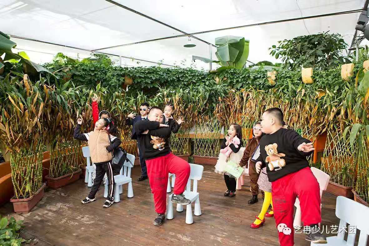 小小战狼团 小小战狼团