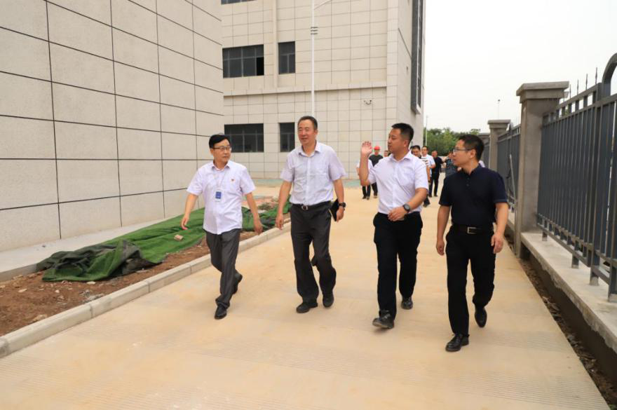 雁塔区副区长吕东国一行到bob棋牌生物科技产业园考察调研 雁塔区副区长吕东国一行到bob棋牌生物科技产业园考察调研