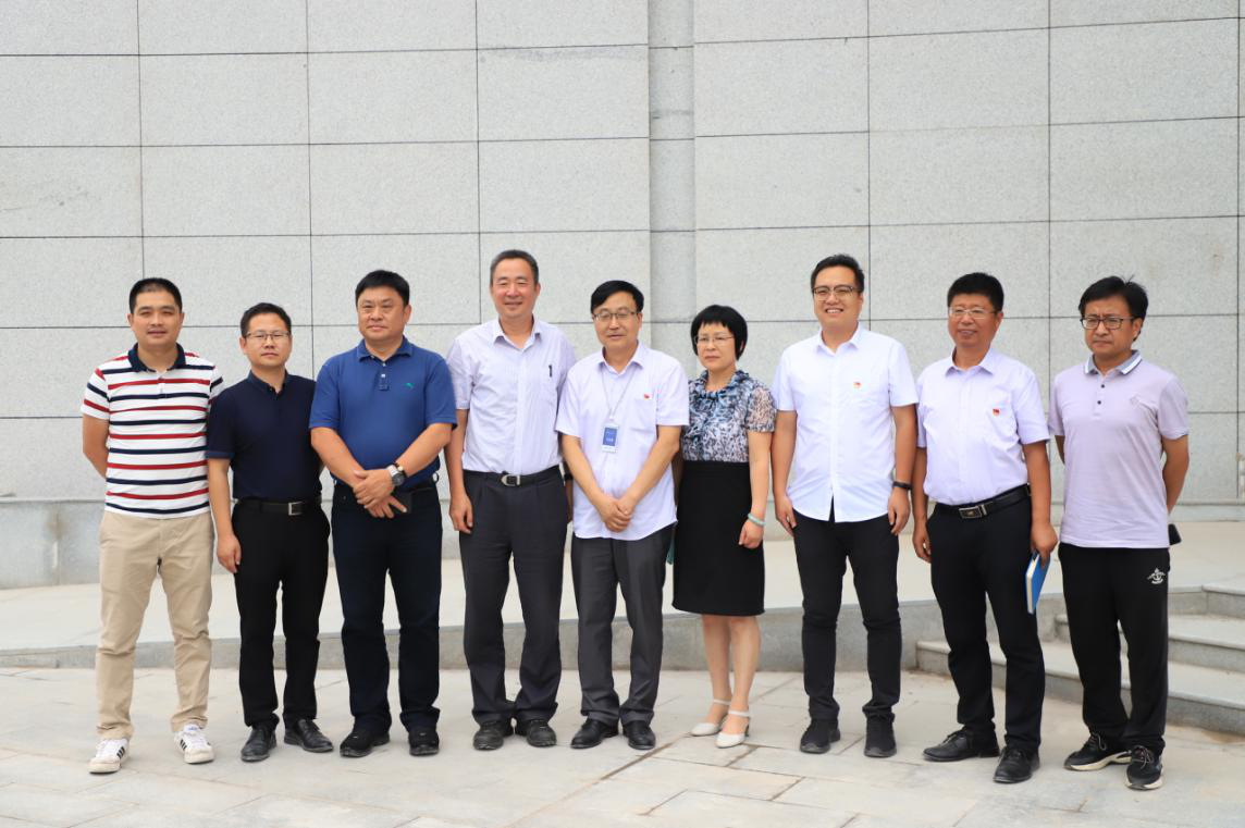 雁塔区副区长吕东国一行到bob棋牌生物科技产业园考察调研 雁塔区副区长吕东国一行到bob棋牌生物科技产业园考察调研