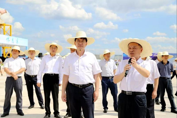 金华市四套班子领导考察王力长恬智能制造基地 金华市四套班子领导考察王力长恬智能制造基地