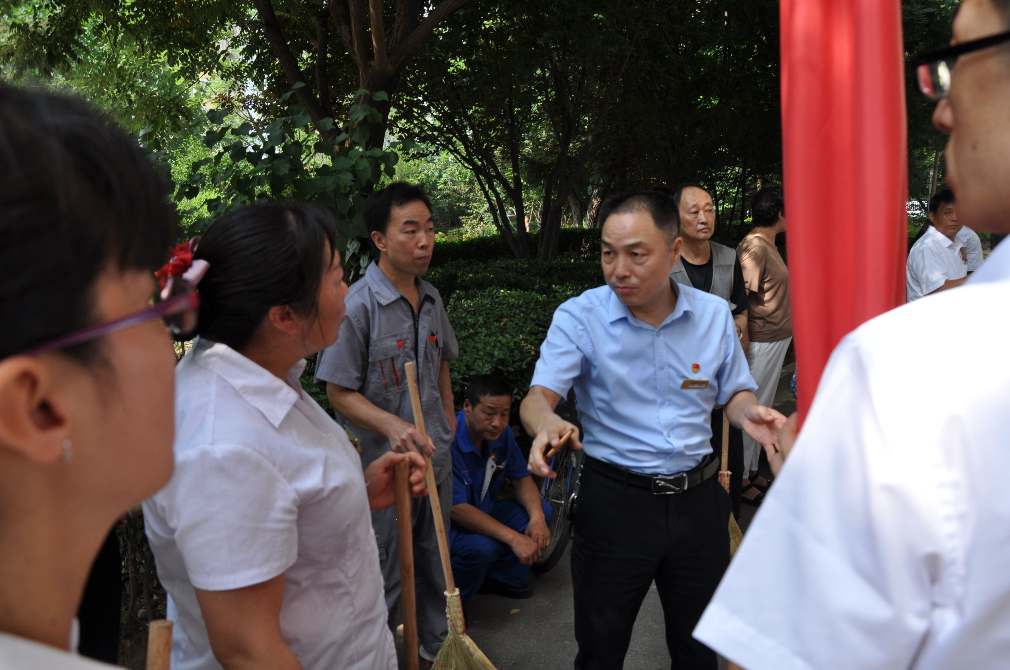 中共北京西国贸大物业管理有限公司党支部2019年半年总结与部署暨第三季度党员大会