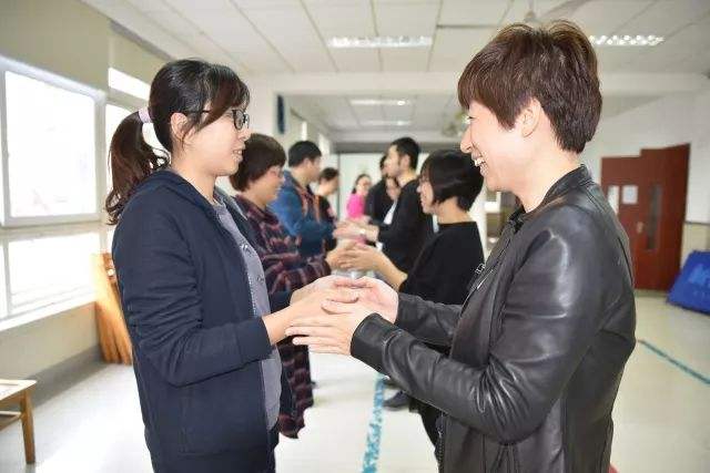 破冰游戏乌鸦与乌贼 破冰游戏乌鸦与乌贼