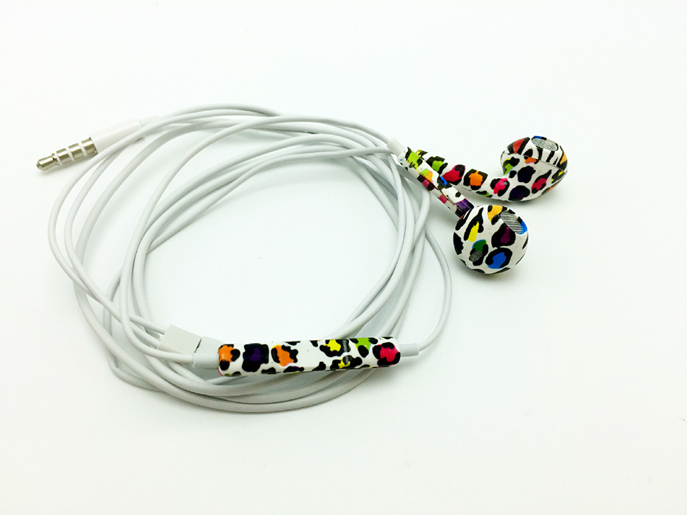 Painting decorative pattern wired earphone