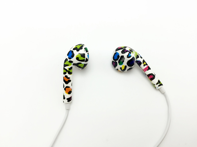 Painting decorative pattern wired earphone