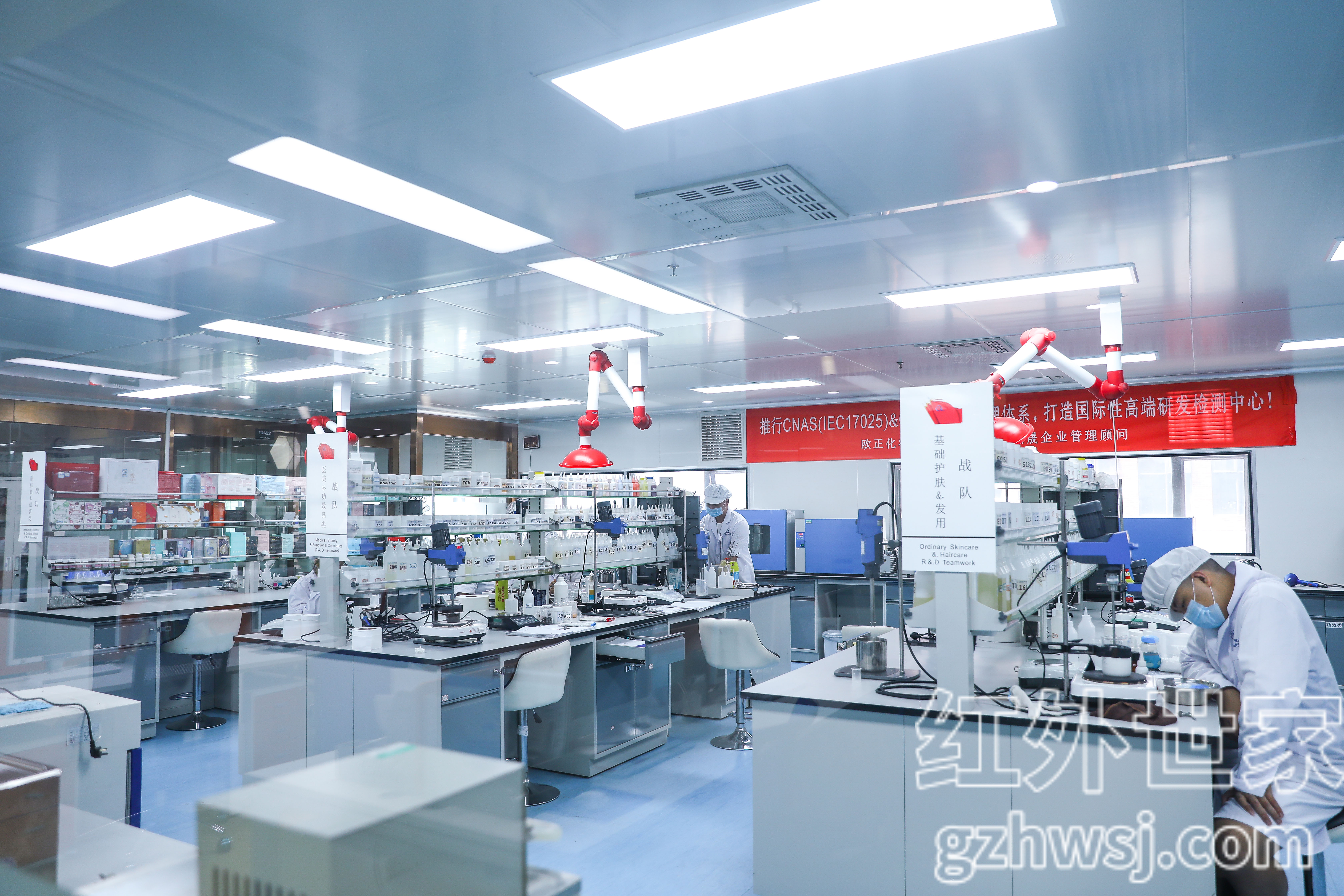 化妆品oem代加工签订合同如何规避风险 化妆品oem代加工签订合同如何规避风险
