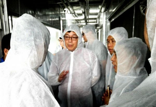 大连商品交易所专家赴巨星洽谈设立 “生猪指定交割库”计划 大连商品交易所专家赴巨星洽谈设立 “生猪指定交割库”计划