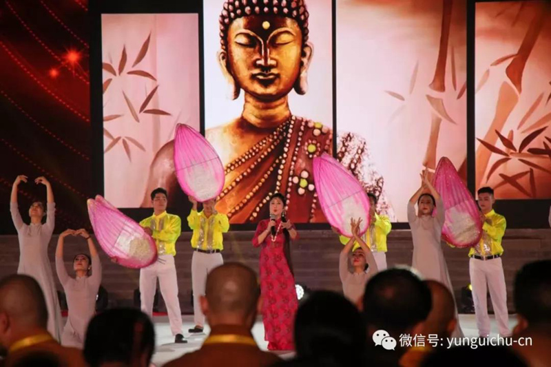 纯闻大和尚应邀赴越南参加联合国卫塞节 纯闻大和尚应邀赴越南参加联合国卫塞节