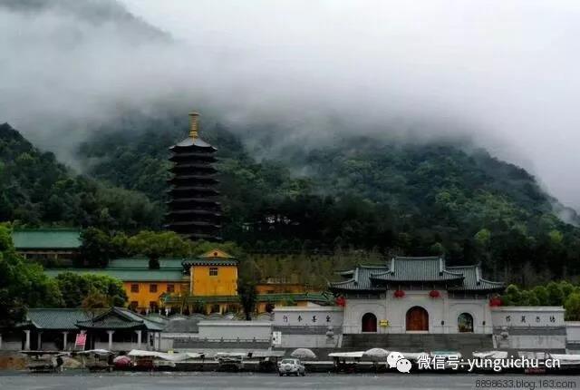纯闻大和尚赴云门寺参加佛源老和尚圆寂十周年纪念法会 纯闻大和尚赴云门寺参加佛源老和尚圆寂十周年纪念法会