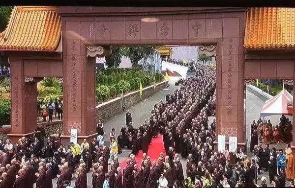 纯闻大和尚赴台湾参加惟觉长老追思法会 纯闻大和尚赴台湾参加惟觉长老追思法会