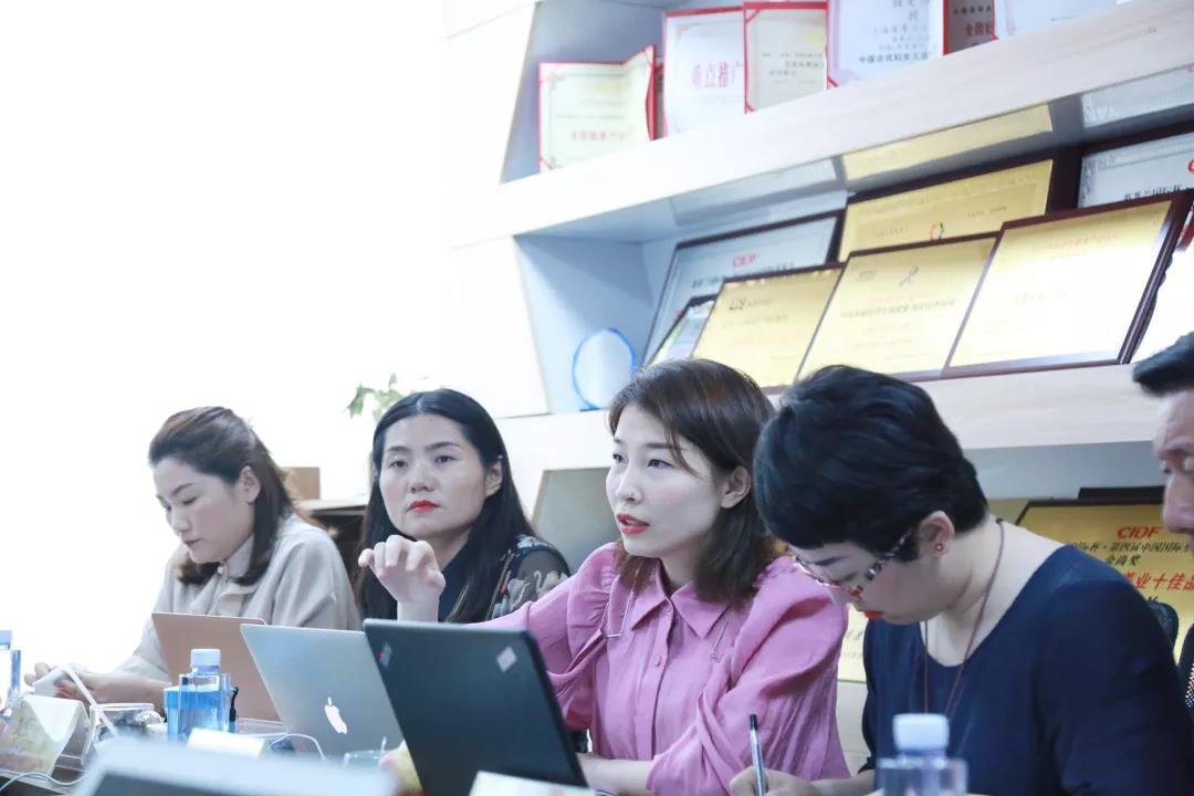 2019年：跑起来就对了|葆蒂兰国际-美地港医疗2019上半年度经营管理会隆重召开