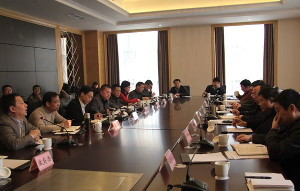 成都市副市长谢瑞武调研巨星农牧 成都市副市长谢瑞武调研巨星农牧