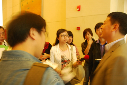 唐董事长参加“全球猪业论坛” 集团猪业发展成关注焦点 唐董事长参加“全球猪业论坛” 集团猪业发展成关注焦点