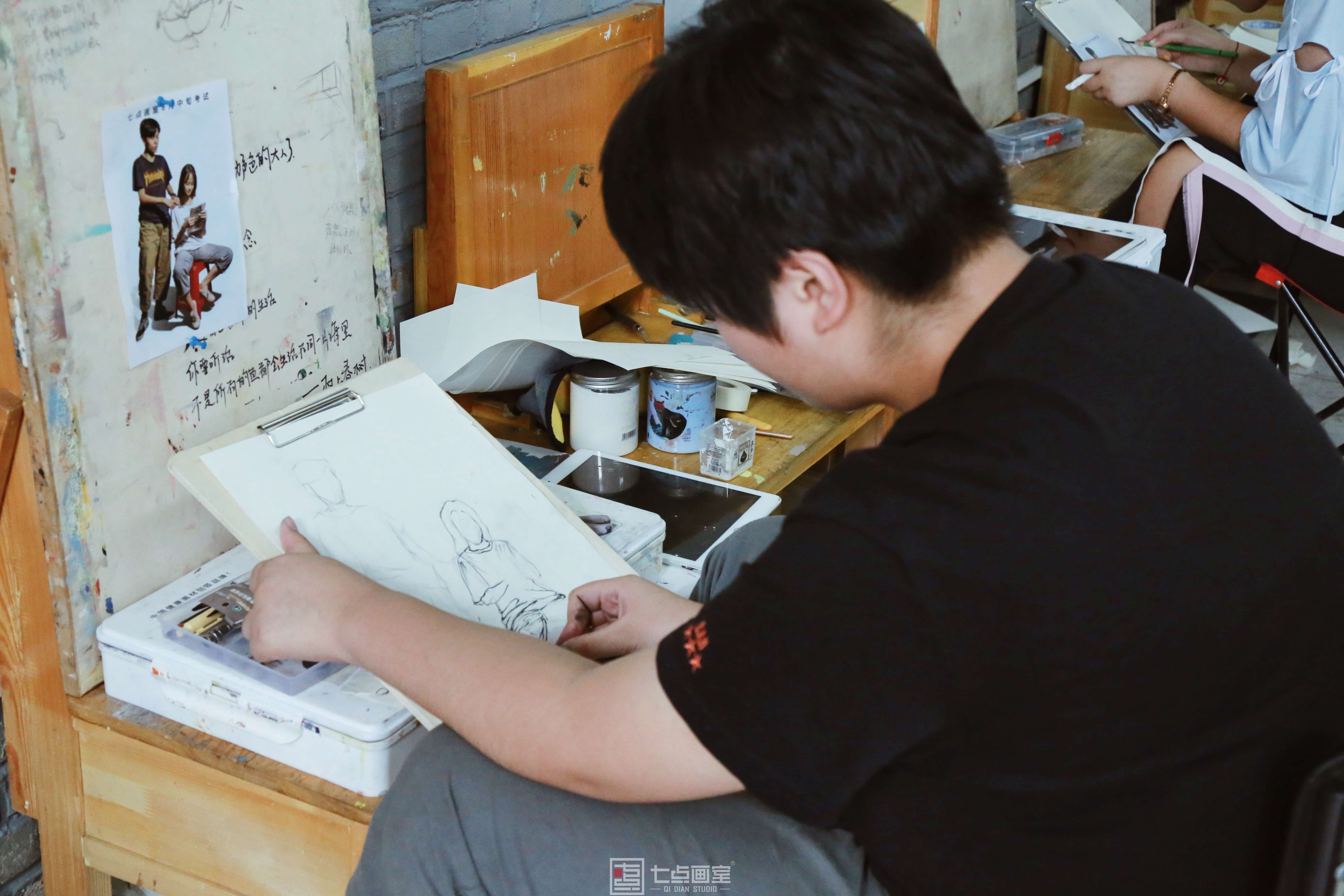七点画室优秀作品欣赏 ▏那些以前认为很苦很累的事情,我们都坚持下来了! 七点画室优秀作品欣赏 ▏那些以前认为很苦很累的事情,我们都坚持下来了!