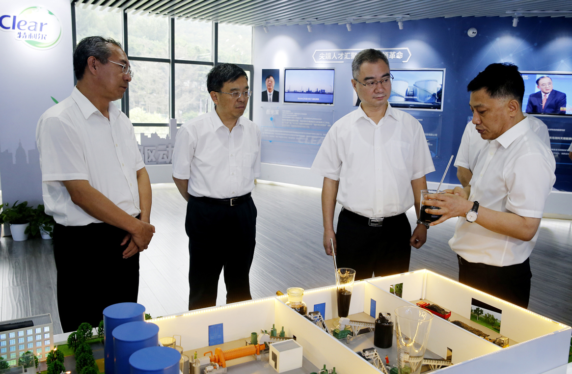 山东省委常委、青岛市委书记王清宪考察福彩3d开机号环保集团 山东省委常委、青岛市委书记王清宪考察福彩3d开机号环保集团