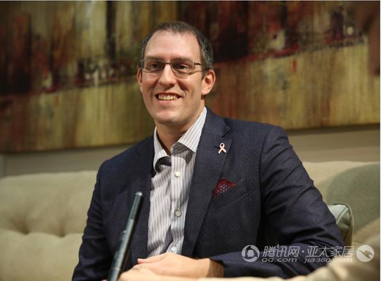 国际业务副总裁 Paul Dotta